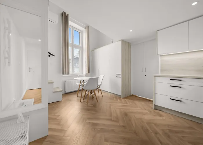 Prezidentsky S Vyhladom Na Palac *